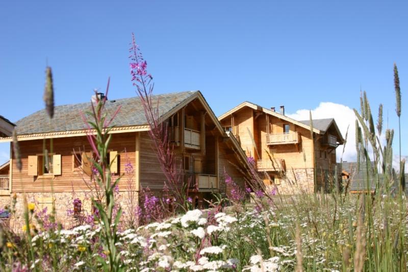 节日夫人阿提珀特小屋酒店 拉普德兹 外观 照片